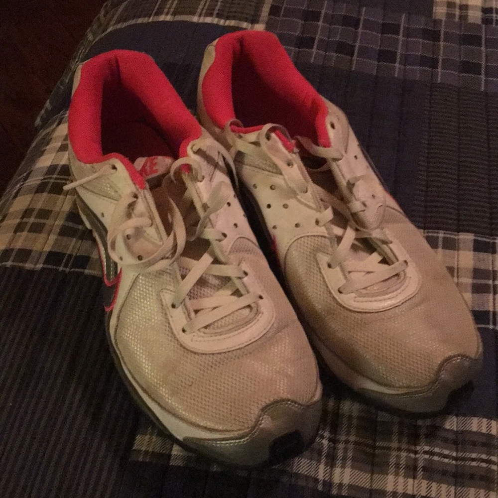 Nike Air tennis shoes